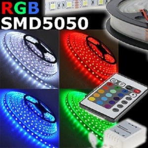 BOBINA STRISCIA 300 LED SMD 5050 5METRI 12V RGB + CONTROLLER TELECOMANDO